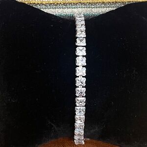 18K White Gold Filled AAA Cubic Zirconia Tennis Bracelet ~7 inch NWOT